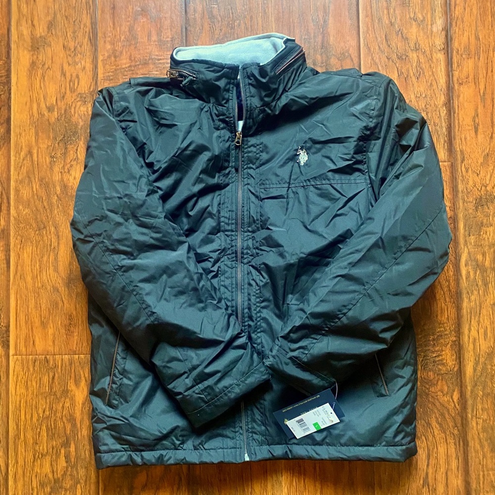 US ASSN POLO JACKET SIZE LARGE